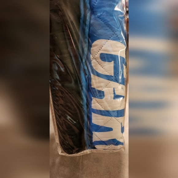 NFL Carolina Panthers Reversible Furniture Protector for Sofas 75" to 110" NWT - Picture 5 of 9